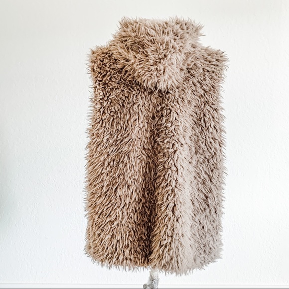 Faux Fur Vest (Reversible) - Picture 6 of 12